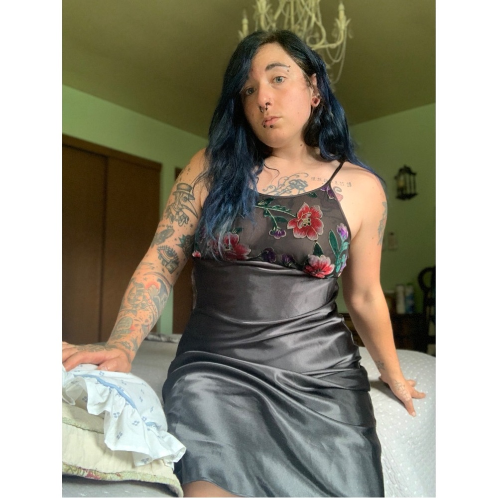Secret Treasures black nightgown